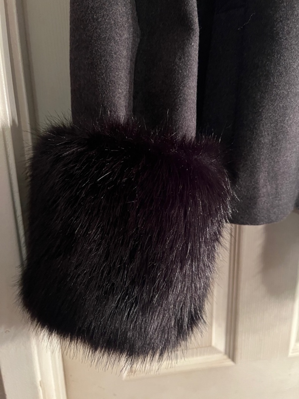Lauren Ralph Lauren Black Hooded Jacket with Faux Fur Cuffs - Picture 2 of 5